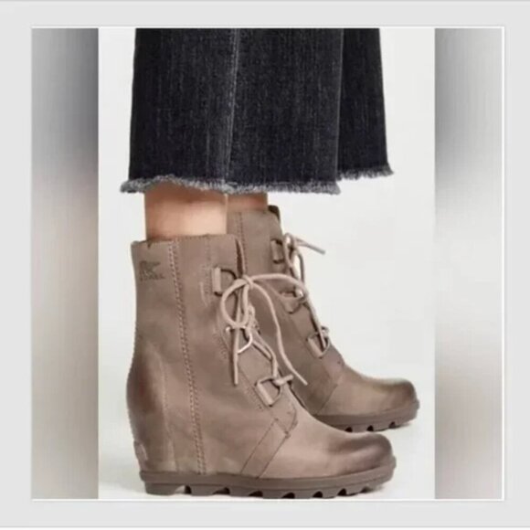 Sorel Joan of Arctic Wedge Lace-Up Boots Size 9.5 Taupe Brown Leather Waterproof - Picture 1 of 8